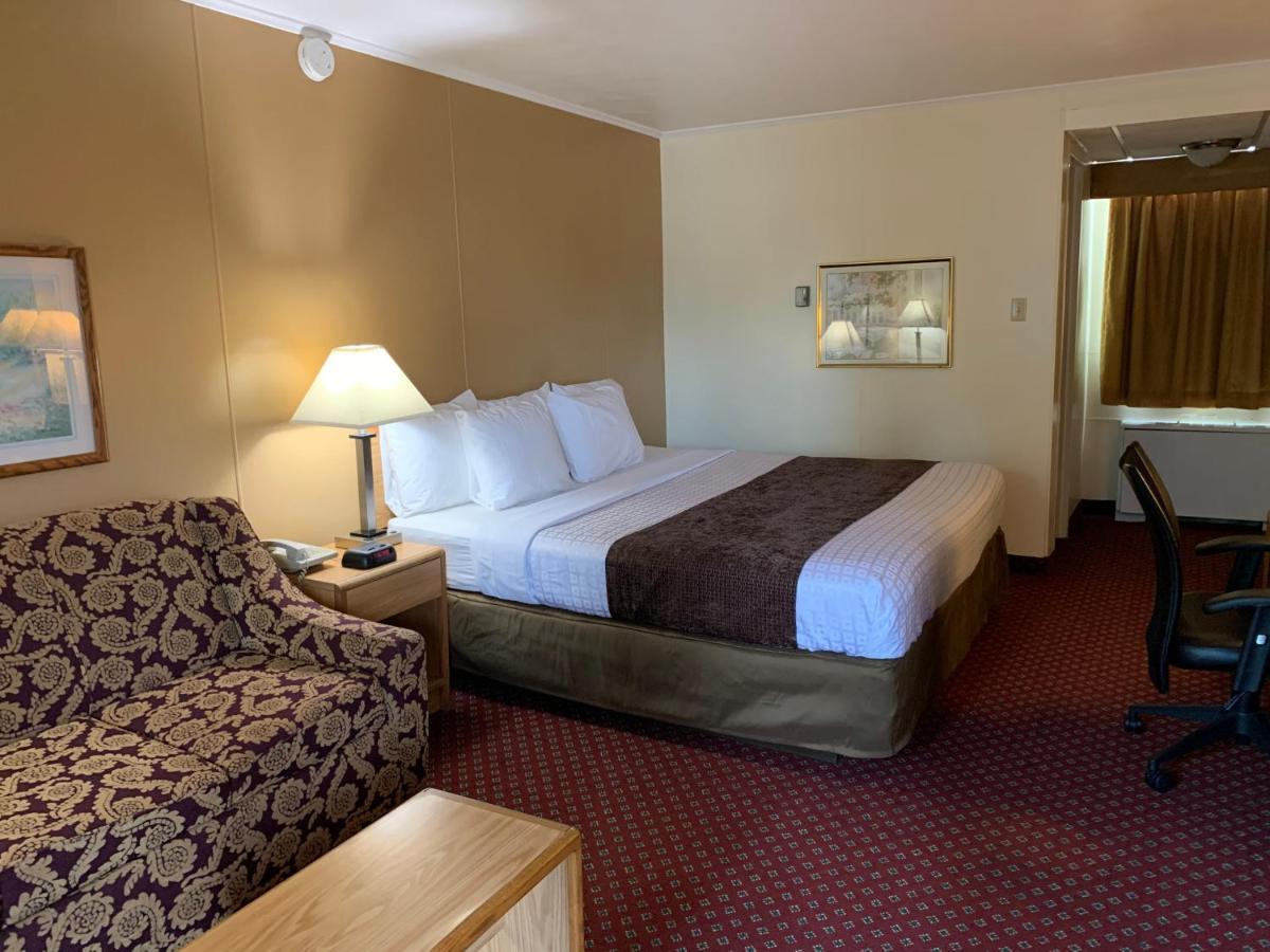 Red Carpet Inn&Suites Ebensburg Buitenkant foto